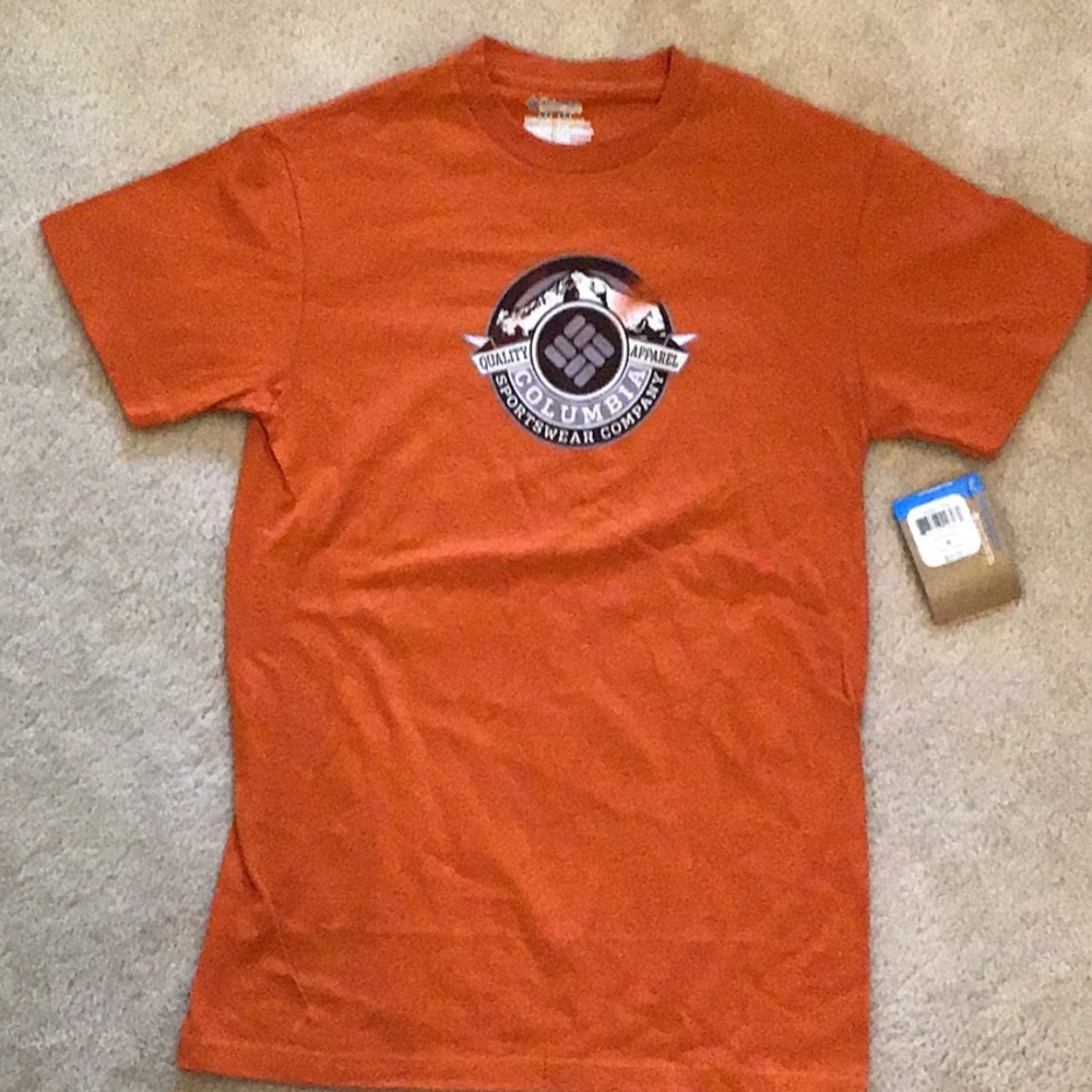 Columbia sportswear graphic Tee